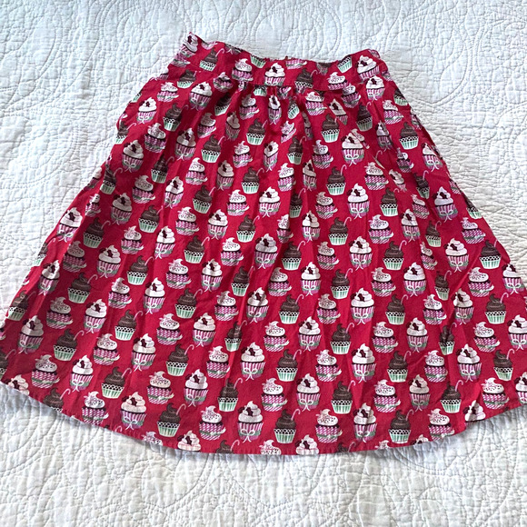 🧁❤️ ModCloth Baking Spirits Bright Cupcake Skirt - Picture 5 of 7